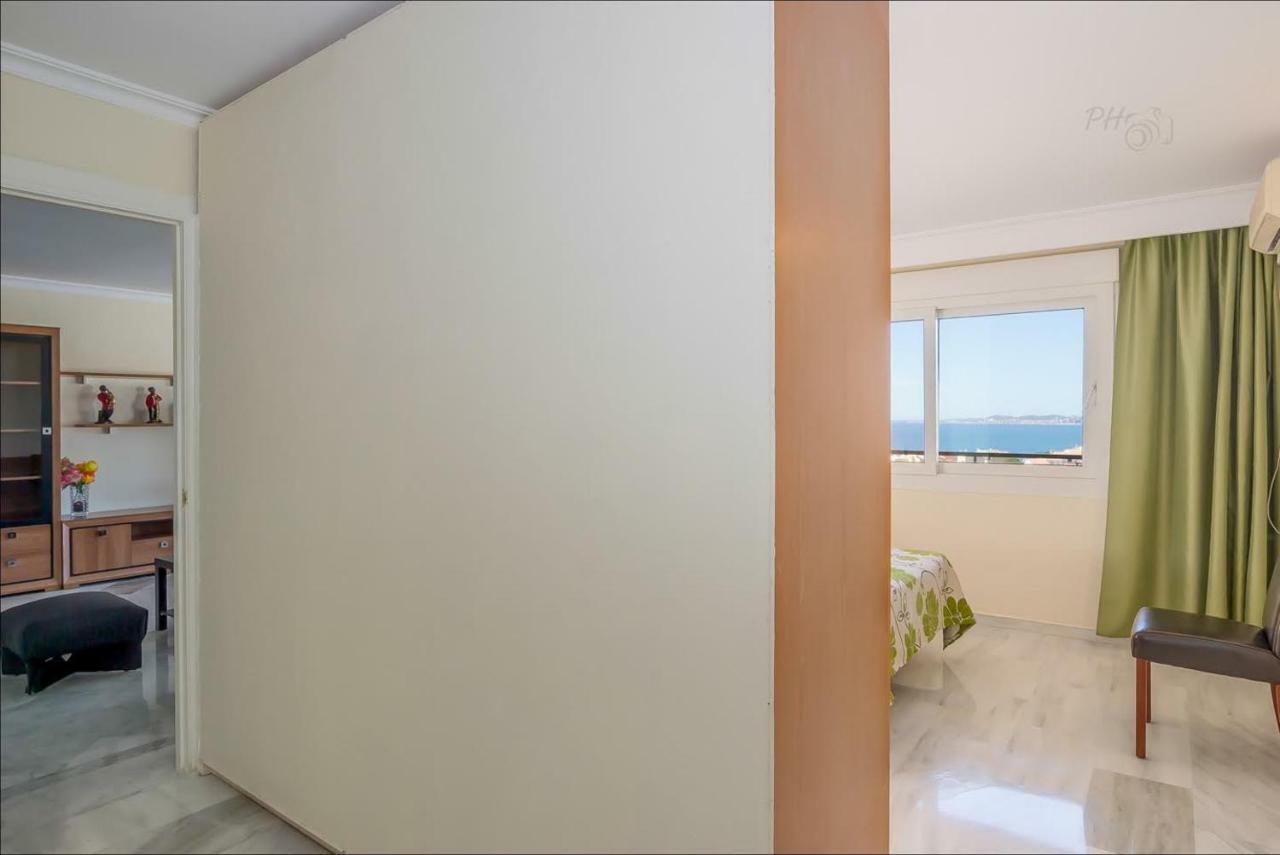 Frente Al Mar Apartment Benalmadena Bagian luar foto