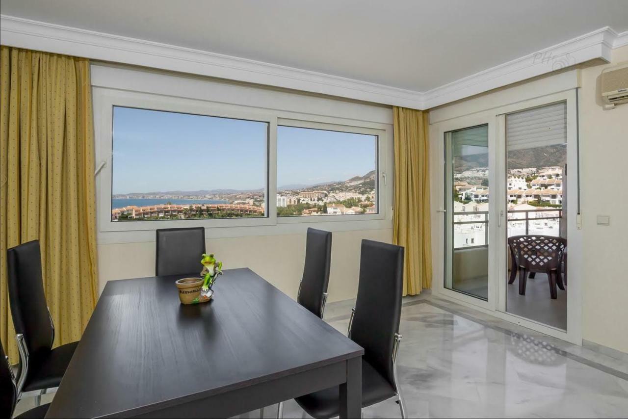 Frente Al Mar Apartment Benalmadena Bagian luar foto